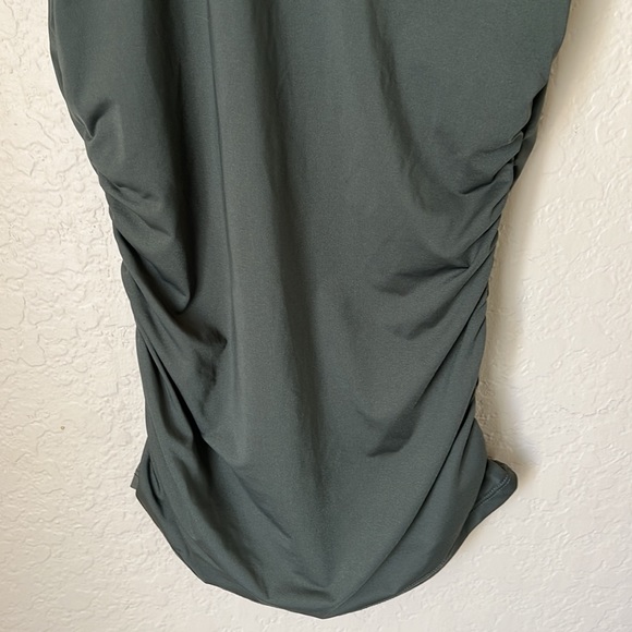 Theory green ruched travel jersey tank top - Picture 5 of 10